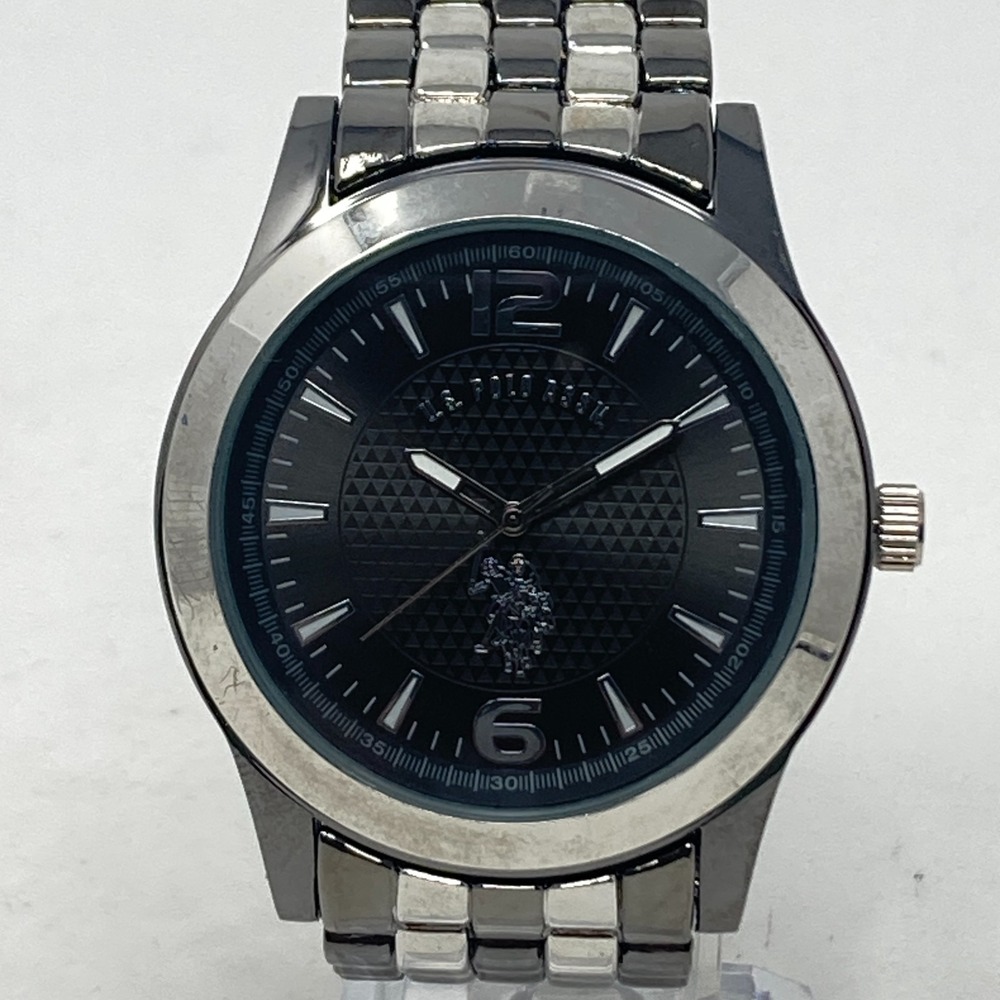 US Polo Assn Men's Watch 44mm Silver Tone Black Textured Dial New Battery 8"
